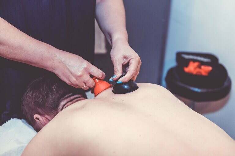 Hot Stone Massage 1 LESLEY 22 scaled